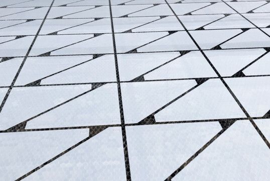 Electro-insulating films